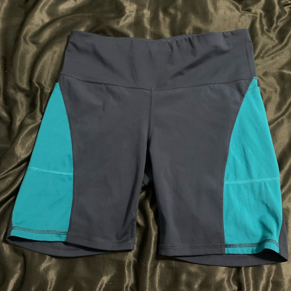 Xersion High Rise Biker Short -XL